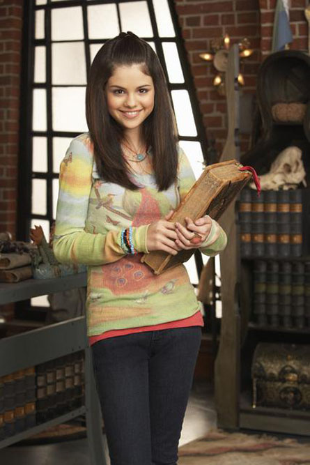 Wizards-Waverly-Place-tv-03[2].jpg